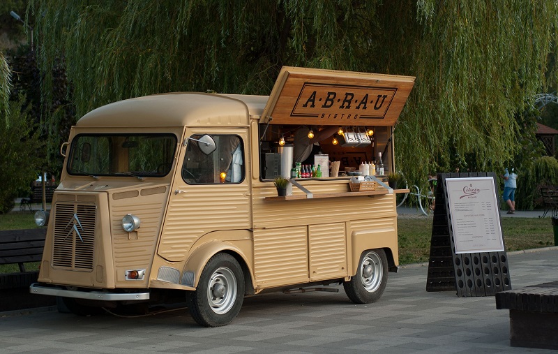 Sezon na food trucki w pełni